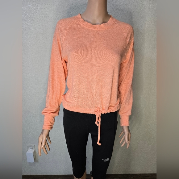 UGG Tops - UGG Womans Top Size XS ORANGE Knit Drawstring Hem Raglan Long Sleeve Stretch